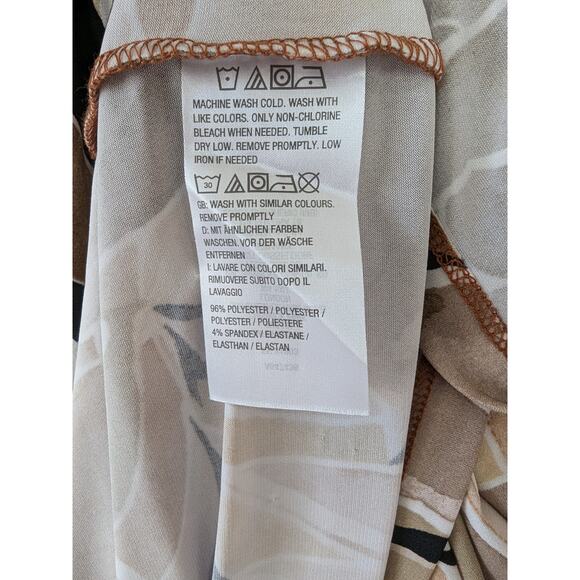 Susan Garver Womens Brown Tan Floral Blouse 3X Lightweight Flowy Half Sleeves - Picture 5 of 8